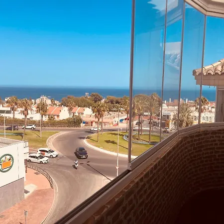 Precioso Apartamento Con Piscina Y Vistas Al Mar! *